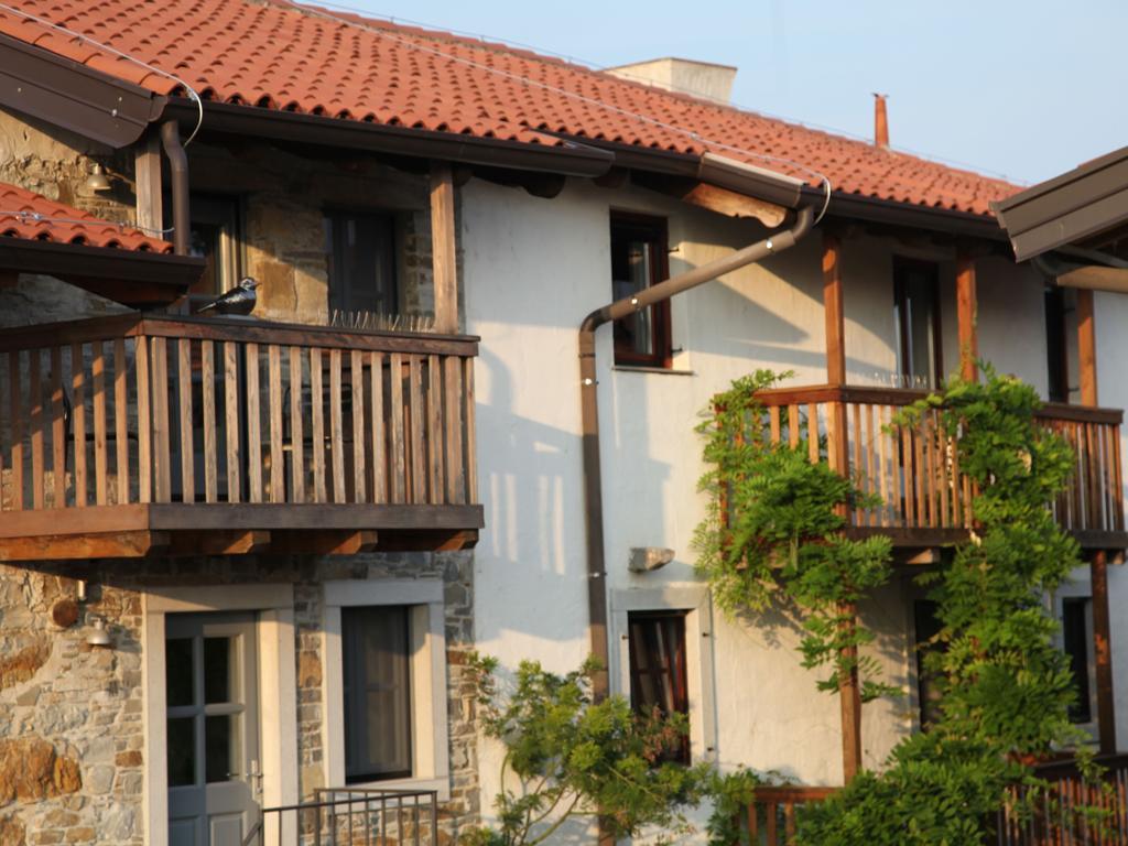 Boutique Hotel Dvor Dobrovo Zewnętrze zdjęcie