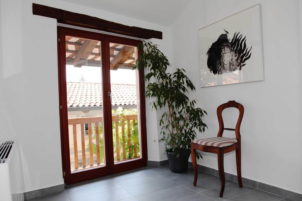 Boutique Hotel Dvor Dobrovo Pokój zdjęcie
