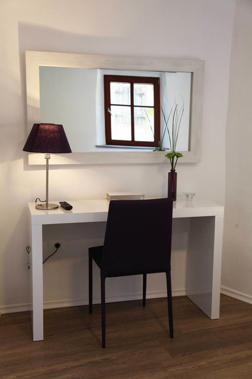 Boutique Hotel Dvor Dobrovo Pokój zdjęcie