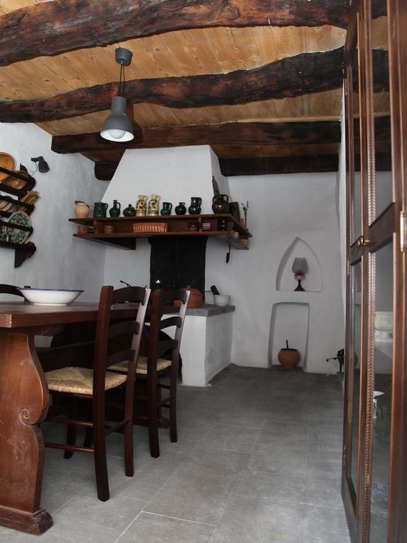 Boutique Hotel Dvor Dobrovo Zewnętrze zdjęcie